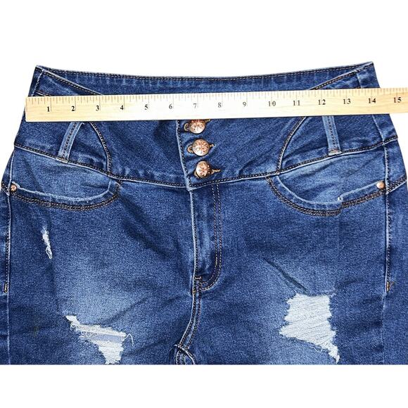 NWOT Flamingo Ripped Mid-Rise Stretch Capri Jeans Women's Large 29X17 - Picture 2 of 7